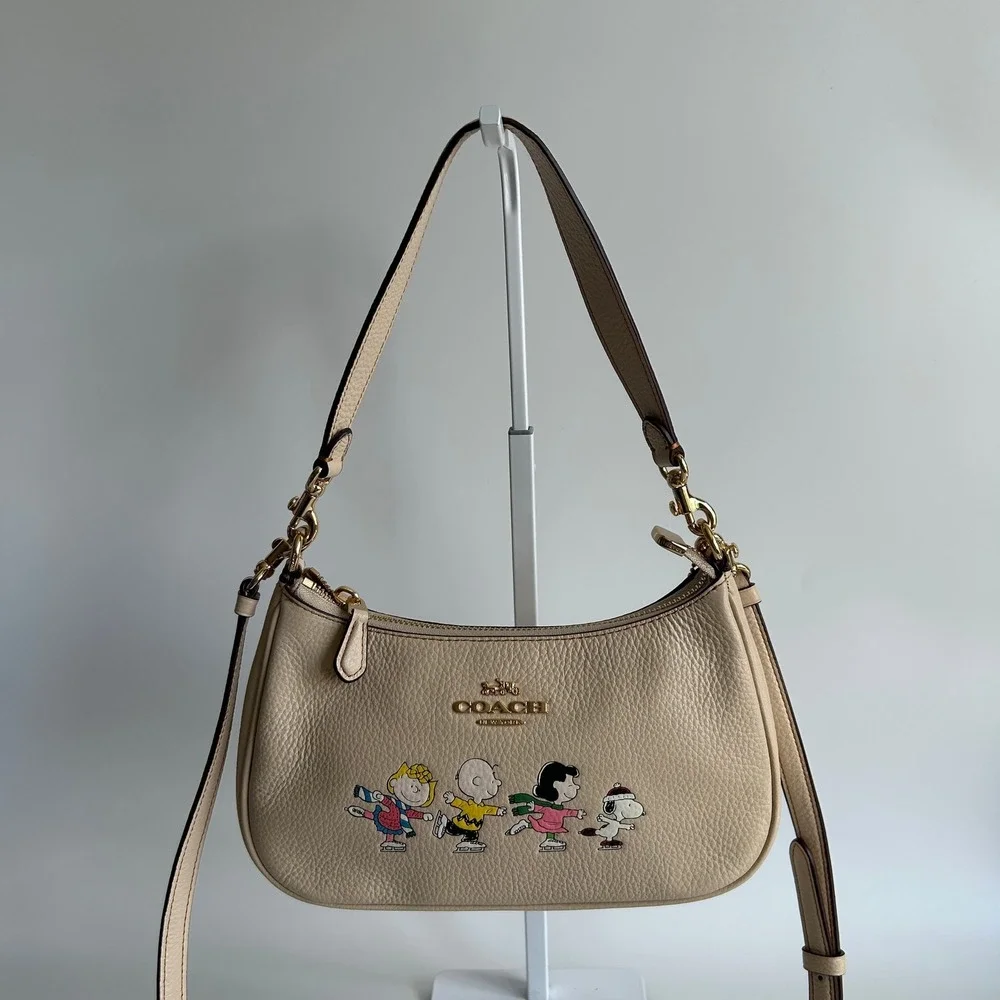Coach x Peanuts Teri Ivory Leather Snoopy Friends Shoulder Bag CE861